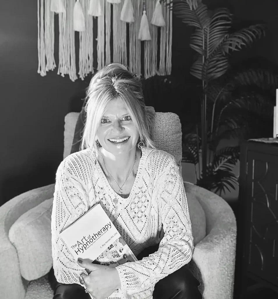 angela with book black and white